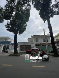 CHO THUÊ NHÀ MẶT TIỀN  #63 Trần Quốc Thảo Quận 3