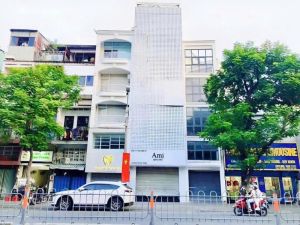 CHO THUÊ NHÀ NGUYÊN CĂN MẶT TIỀN 115–115B NGUYỄN CƯ TRINH, QUẬN 1