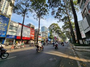 Bán nhà mặt tiền 130 Ba Tháng Hai P12 Quận 10