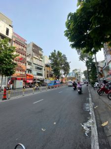 Cho thuê tòa nhà #200 Nguyễn Tri Phương, P. Vườn Lài