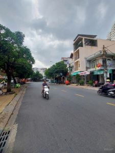 TÒA NHÀ 90-92 TÂN HƯƠNG ; P. TÂN QUÝ ; QUẬN TÂN PHÚ