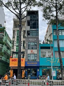 BÁN 369 TRẦN HƯNG ĐẠO, QUẬN 1