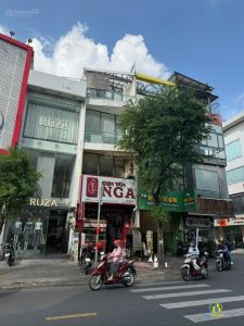 #746 Sư Vạn Hạnh, Phường 12, Quận 10, TP.HCM.