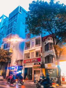 Bán nhà #40-#42 Hai Bà Trưng Quận 1 gần ngã 4 đường đông du