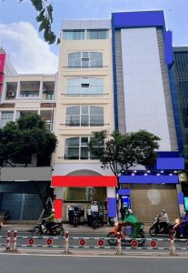 Cho thuê: Nhà nguyên căn tại mặt tiền  Khánh Hội P3 Q4.